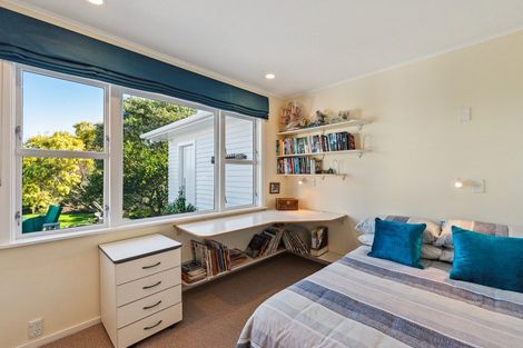 Photo of property in 18 Martin Road, Paraparaumu Beach, Paraparaumu, 5032