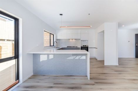 Photo of property in 13 Shibata Rise, Ranui, Auckland, 0612