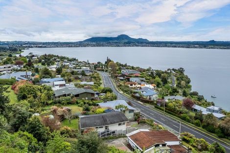 Photo of property in 60 Wakeman Road, Acacia Bay, Taupo, 3330