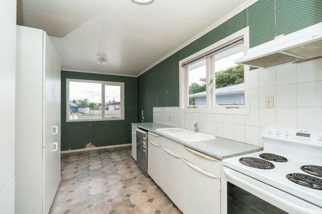 Photo of property in 77 Collins Road, Melville, Hamilton, 3206