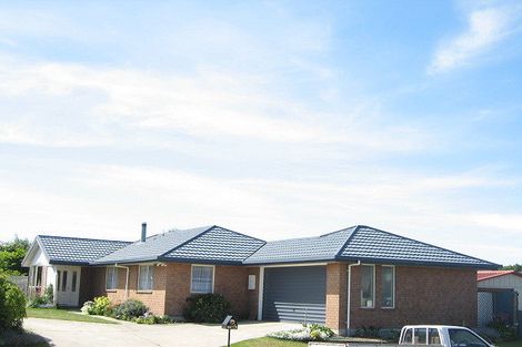 Photo of property in 14 Runnymede Drive, Templeton, Christchurch, 8042