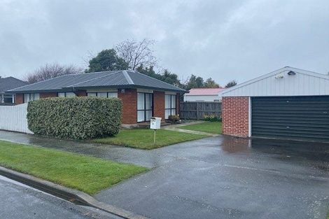 Photo of property in 2/2 Ketton Place, St Albans, Christchurch, 8052