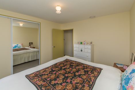 Photo of property in 2/125 Hawthornden Road, Avonhead, Christchurch, 8042