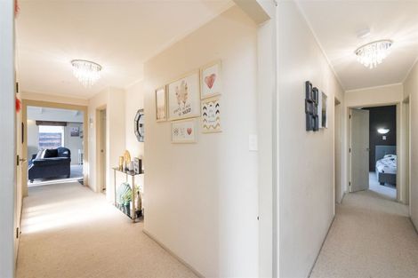 Photo of property in 40 Terry Crescent, Milson, Palmerston North, 4414
