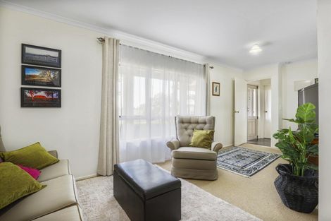 Photo of property in 8 Glenburn Place, Nawton, Hamilton, 3200