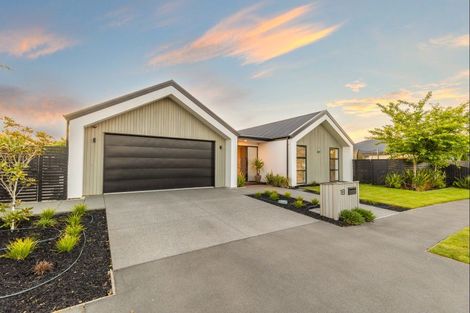 Photo of property in 18 Karere Avenue, Marshland, Christchurch, 8083