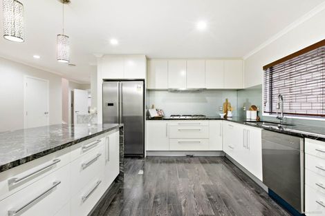 Photo of property in 10 Coolaghy Drive, Flat Bush, Auckland, 2019