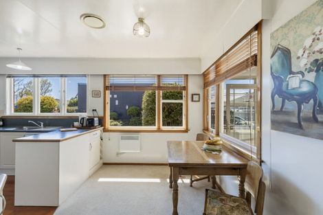 Photo of property in 206a Tukapa Street, Westown, New Plymouth, 4310