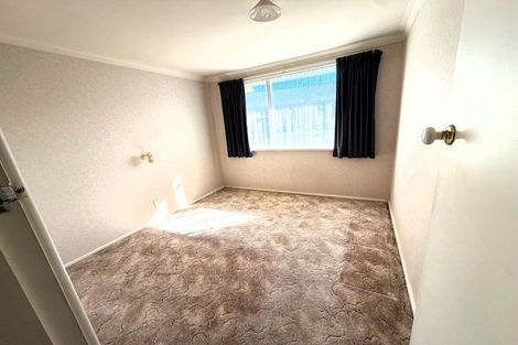 Photo of property in 9 Chamberlain Street, Dannevirke, 4930
