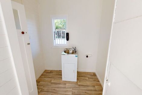 Photo of property in 26 Weka Street, Miramar, Wellington, 6022