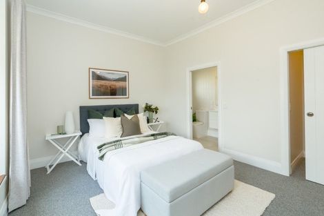 Photo of property in 35 Cambridge Terrace, Masterton, 5810