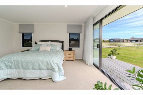 Photo of property in 11 The Lakes Drive, Kerikeri, 0230