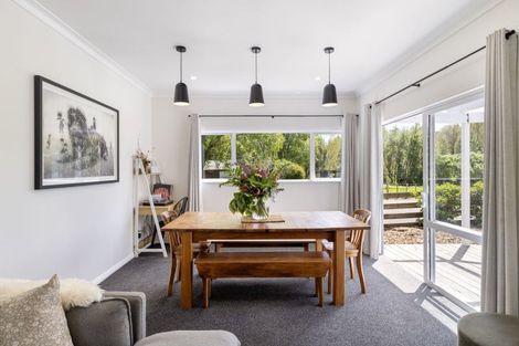 Photo of property in 131 Pahiatua Aokautere Road, Aokautere, 4471