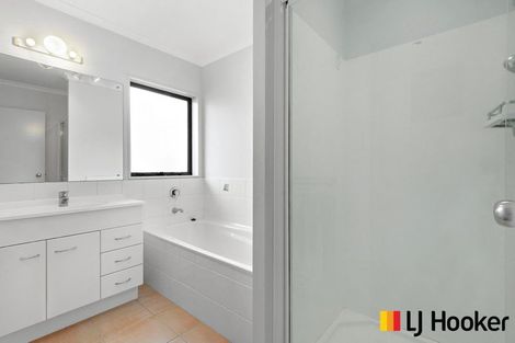 Photo of property in 50 Milson Drive, Papakura, 2110