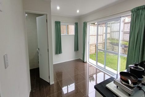 Photo of property in 12 Evelina Lane, Flat Bush, Auckland, 2019
