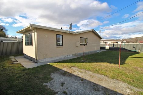 Photo of property in 2b Spencer Street, Alexandra, 9320