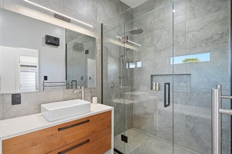 Photo of property in 19 Dunbarton Street, Redwood, Christchurch, 8051