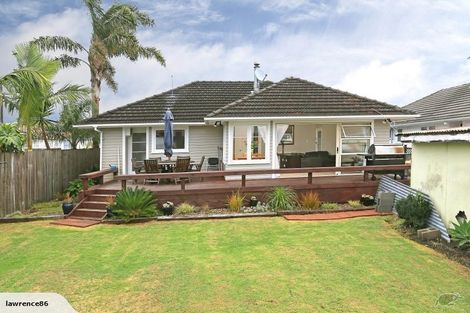 Photo of property in 20 Edwards Avenue, Henderson, Auckland, 0610