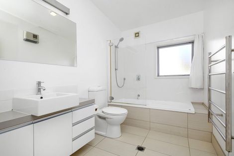 Photo of property in 73 Saddleback Grove, Karori, Wellington, 6012