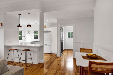 Photo of property in 211 Coronation Avenue, Welbourn, New Plymouth, 4310