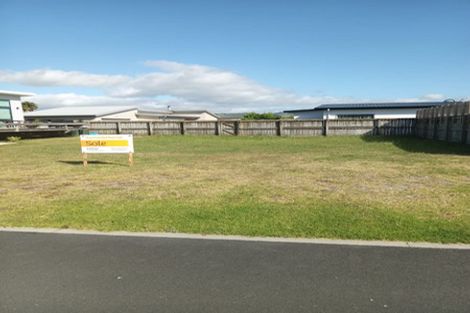 Photo of property in 10 Moet Crescent, Waihi Beach, 3611