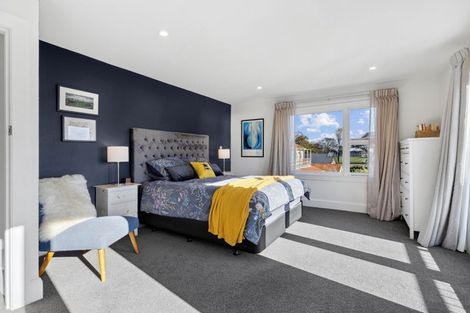 Photo of property in 19 Weston Road, St Albans, Christchurch, 8052