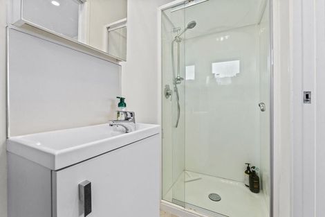 Photo of property in 662 Beach Road, Browns Bay, Auckland, 0630