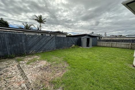 Photo of property in 69a Red Beach Road, Red Beach, 0932