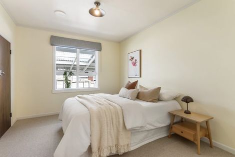 Photo of property in 1/10 Raines Avenue, Forrest Hill, Auckland, 0620