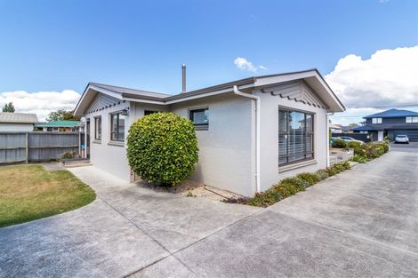 Photo of property in 37 Colwyn Street, Bryndwr, Christchurch, 8053