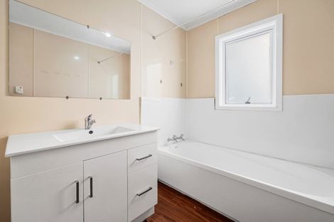 Photo of property in 30a Seddon Street, Te Puke, 3119