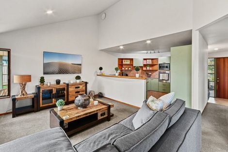 Photo of property in 3 Trossach Place, Wattle Downs, Auckland, 2103