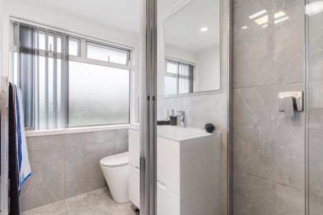 Photo of property in 81a Centreway Road, Orewa, 0931