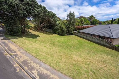 Photo of property in 7 Fairway Oaks Drive, Waikanae Beach, Waikanae, 5036