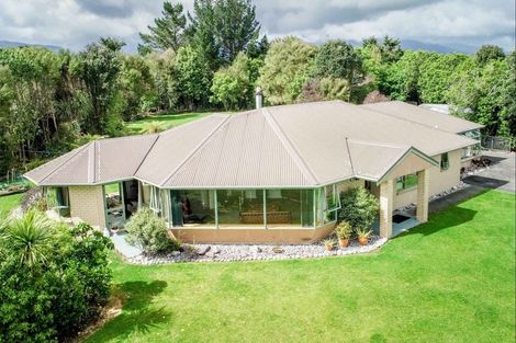 Photo of property in 37 Kew Road, Westport, 7825