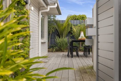 Photo of property in 2/8 Terrace Avenue, Mount Maunganui, 3116