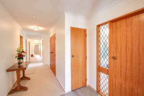 Photo of property in 1/100 Avondale Road, Taradale, Napier, 4112