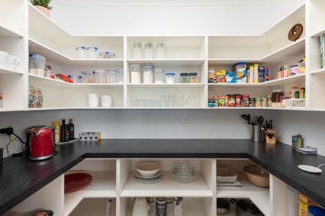 Photo of property in 122 Oteki Park Drive, Welcome Bay, Tauranga, 3112