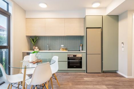Photo of property in 52u2 Northland Road, Northland, Wellington, 6012
