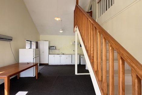 Photo of property in 8 Jillteresa Crescent, Half Moon Bay, Auckland, 2012