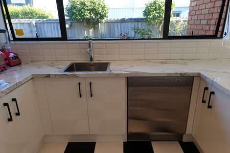 Photo of property in 112 Elizabeth Street, Riccarton, Christchurch, 8041