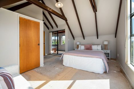 Photo of property in 84a/2 Avonleigh Road, Green Bay, Auckland, 0604