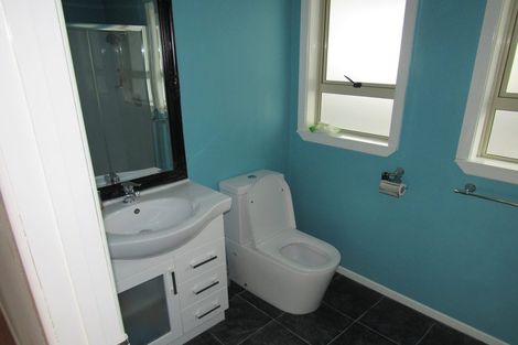 Photo of property in 74 Reid Avenue, Hawera, 4610