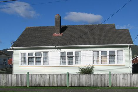 Photo of property in 28 Athlone Crescent, Boulcott, Lower Hutt, 5011