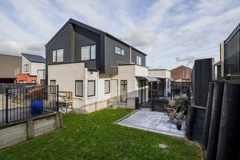 Photo of property in 15u6 Onukutara Place, Huntington, Hamilton, 3281