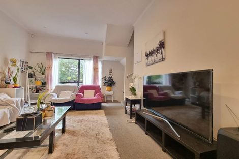 Photo of property in 11/2 Swan Hill Drive, Glen Eden, Auckland, 0602