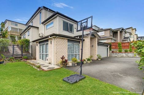 Photo of property in 21 San Prospero Crescent, Henderson, Auckland, 0612