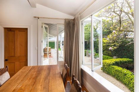 Photo of property in 42 Holly Road, St Albans, Christchurch, 8014