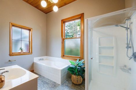 Photo of property in 16 Margaret Street, Roslyn, Palmerston North, 4414