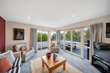 Photo of property in 6 Somerton Rise, Westmorland, Christchurch, 8025